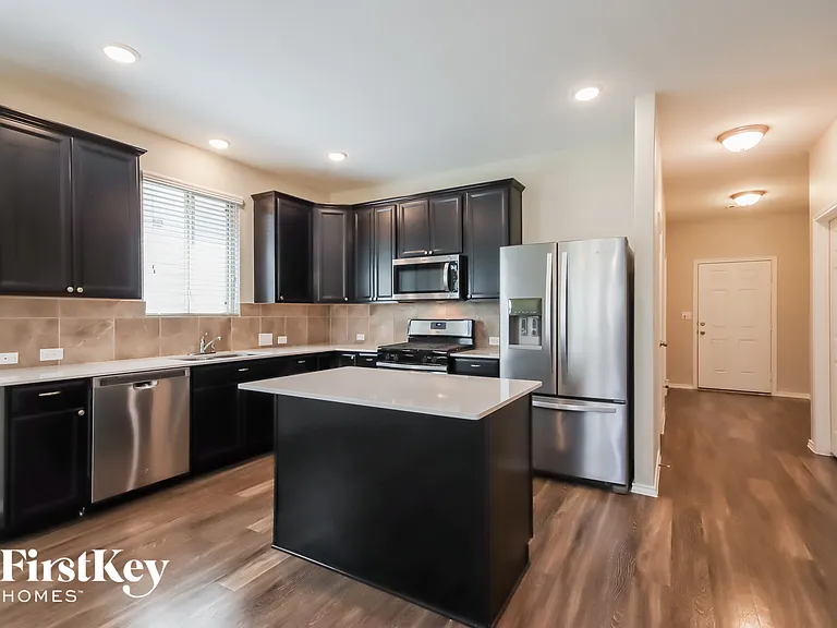 2092 Lost Timbers Dr — Photo 4