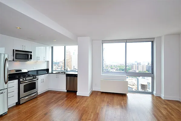 Rented by Waterton Residential New York | media 9