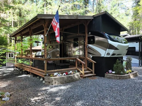 246 Schinn Canyon Court, Deming, WA 98244