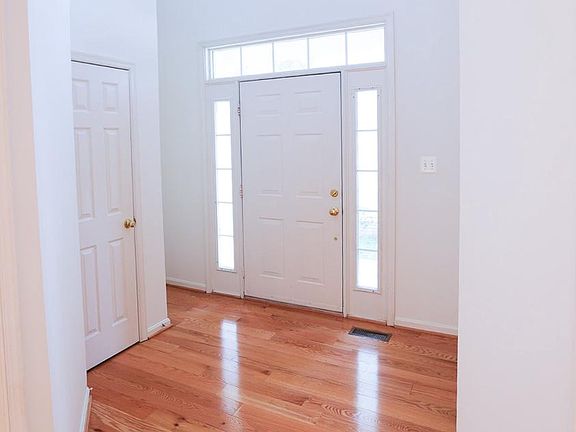 4th image of 2051 Madrillon Rd