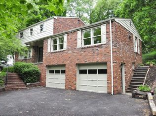 165 Sunset Dr, Penn Hills, PA 15235