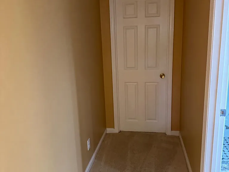 2906 Breezy Ter — Photo 8