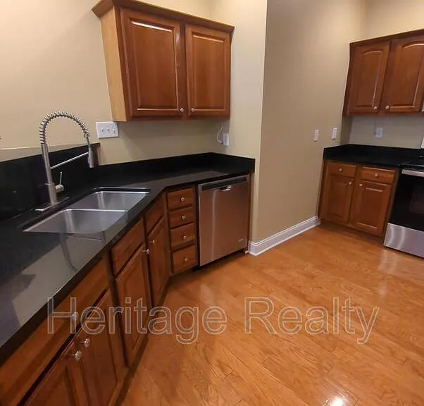 655 Yorkland Way #1 — Photo 7