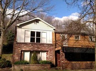 196 Rimp Rd, Butler, PA 16002