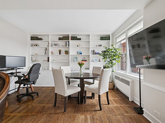 3rd image of 1585 Ridge Ave APT 611