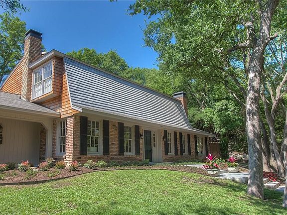 2nd image of 3901 Sarita Dr