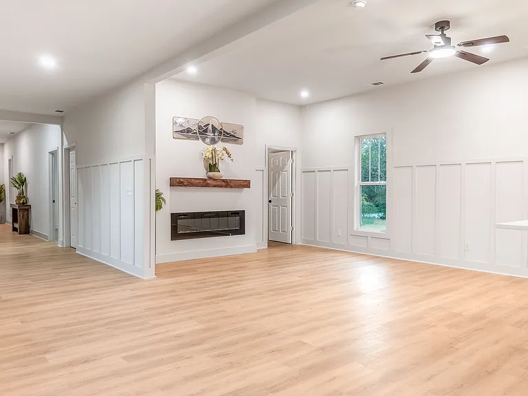 453 Folk Ave — Photo 23