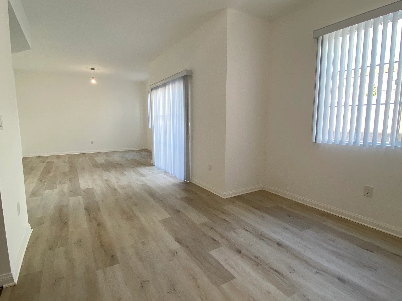 4 bed, 1650 sqft, $3,650 — Photo 3