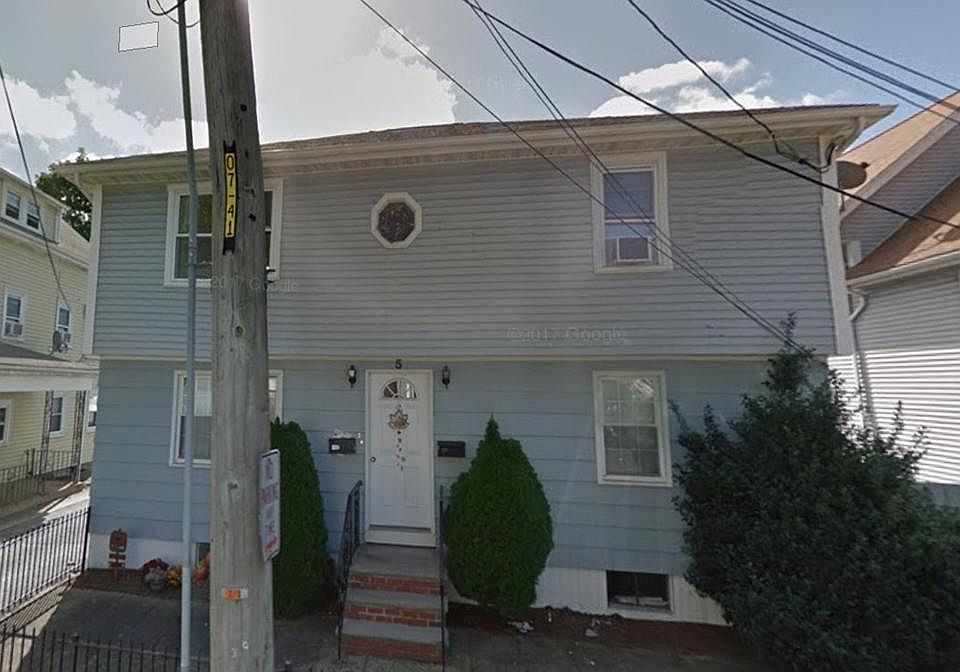 1st image of 5 Tremont St #1