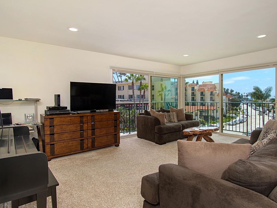 1st image of 909 Coast Blvd
