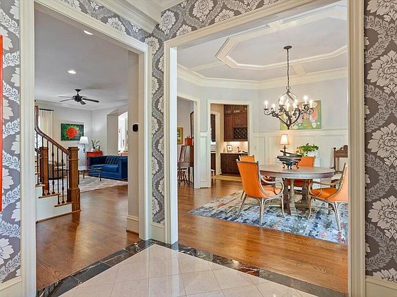 4th image of 3916 Laurel Manor Ct