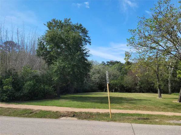 3309 Todville Rd, Seabrook, TX 77586