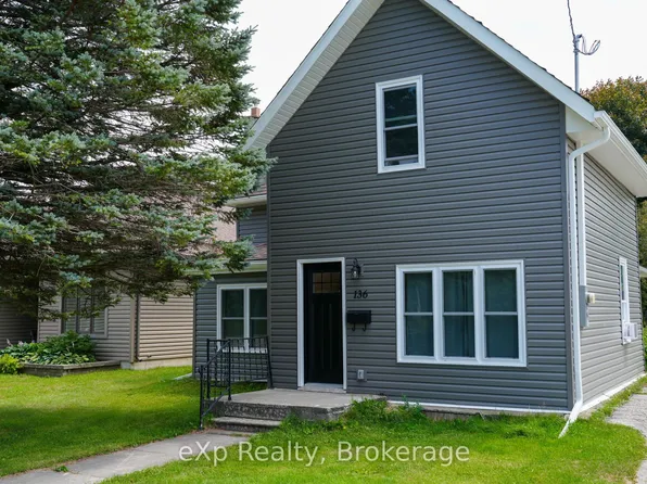 136 Breadalbane St S, Saugeen Shores, ON N0H 2L0