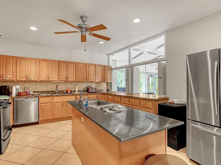 650 Snug Harbor Dr #G301 — Photo 23