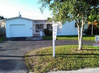 7521 Grandview Blvd, Miramar, FL 33023