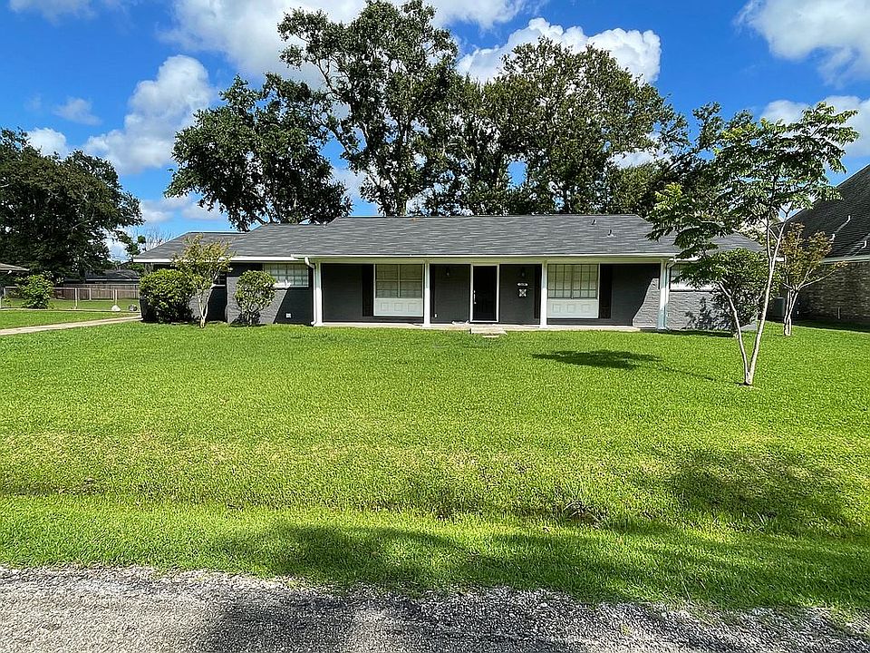 1st image of 2435 Grand Blvd