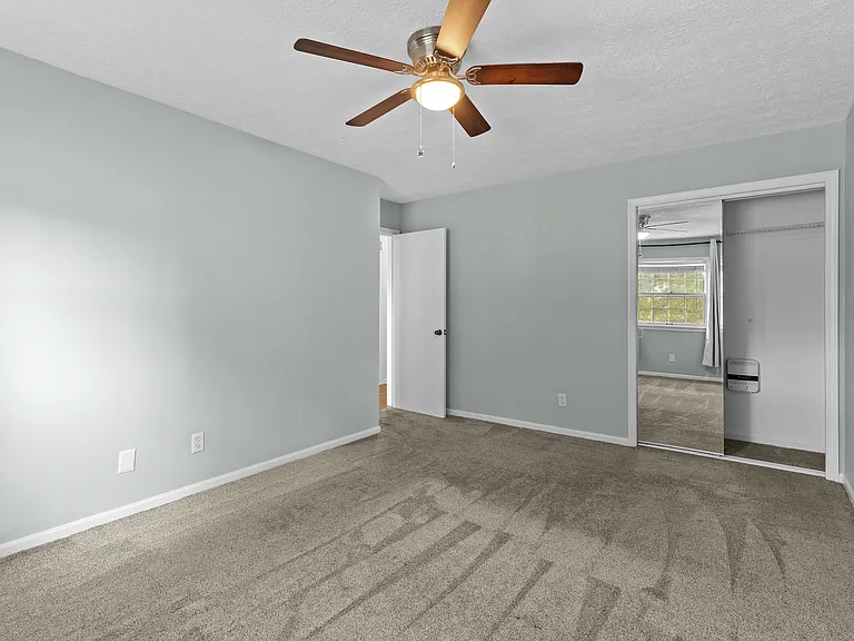 10404 Lark Park Dr — Photo 16