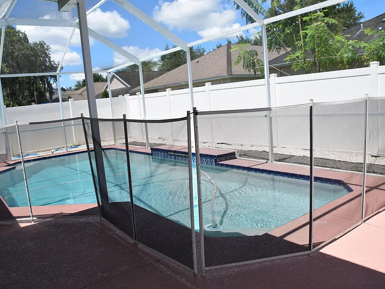 7909 Terrace Ridge Dr — Photo 16