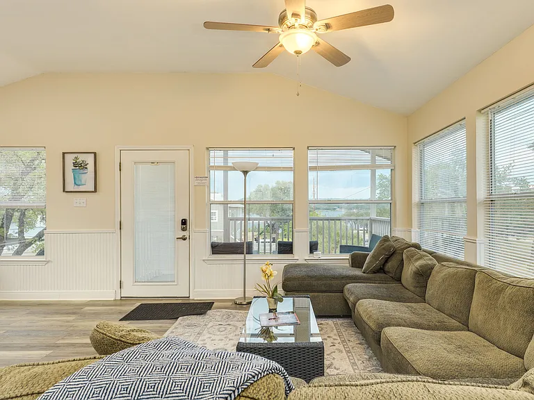 6003 Rittenhouse Shore Dr — Photo 32