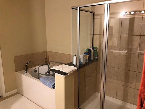 4th image of 9151 Solvista Pass Ln