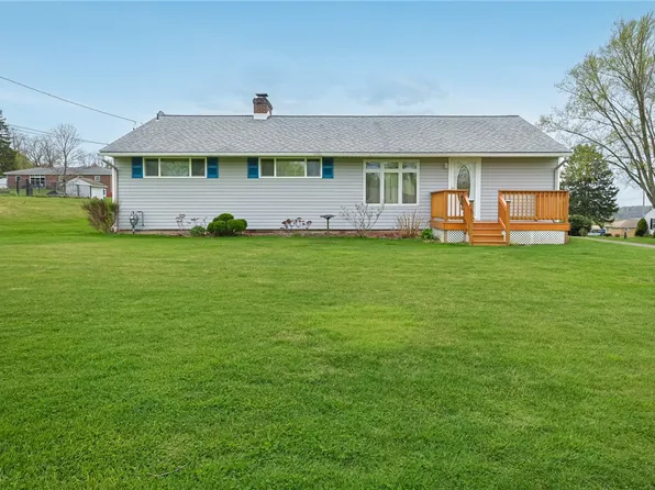 202 Woods Dr, New Brighton, PA 15066