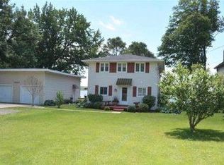 1665 Wamplers Lake Rd, Brooklyn, MI 49230