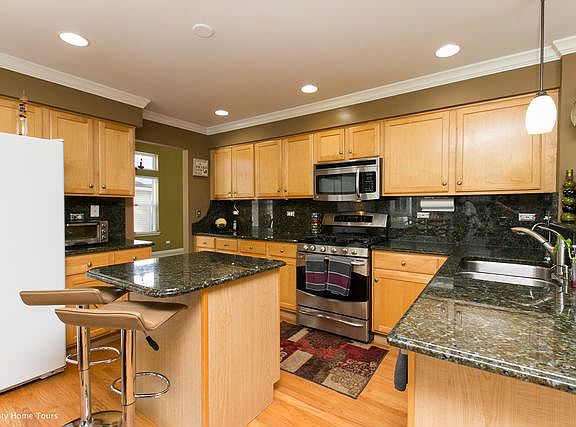 5th image of 211 Wright Dr