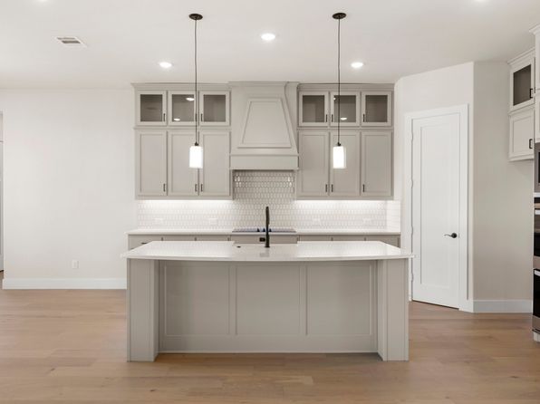 237 Cooper Ln, Van Alstyne, TX 75495