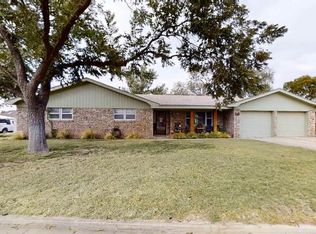 900 E Highland Dr, Hobbs, NM 88240