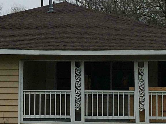 3rd image of 3311 Clarksville St