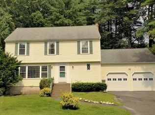 92 Washburn Ave, Wellesley, MA 02481
