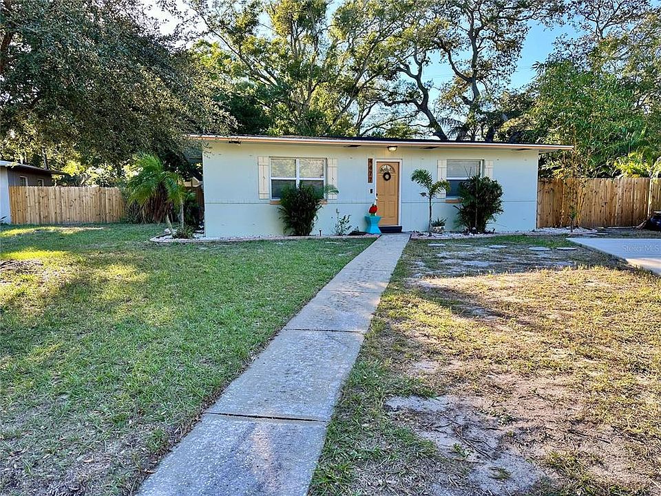 1st image of 4477 CRESTWOOD DRIVE N