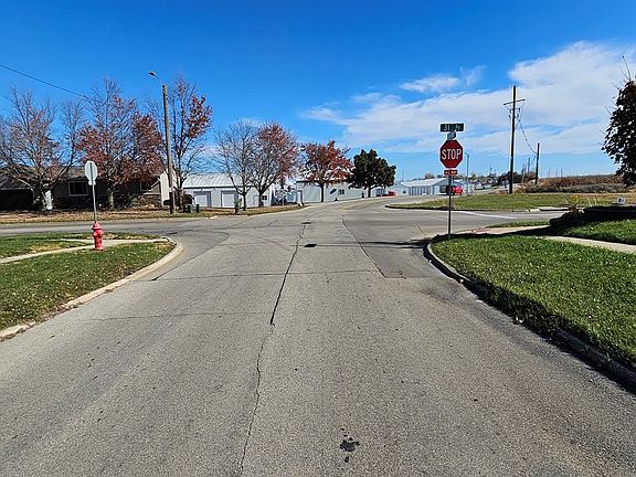 5th image of 3095 1st Ave