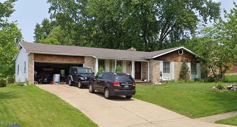 1st image of 1836 Edwards Ave