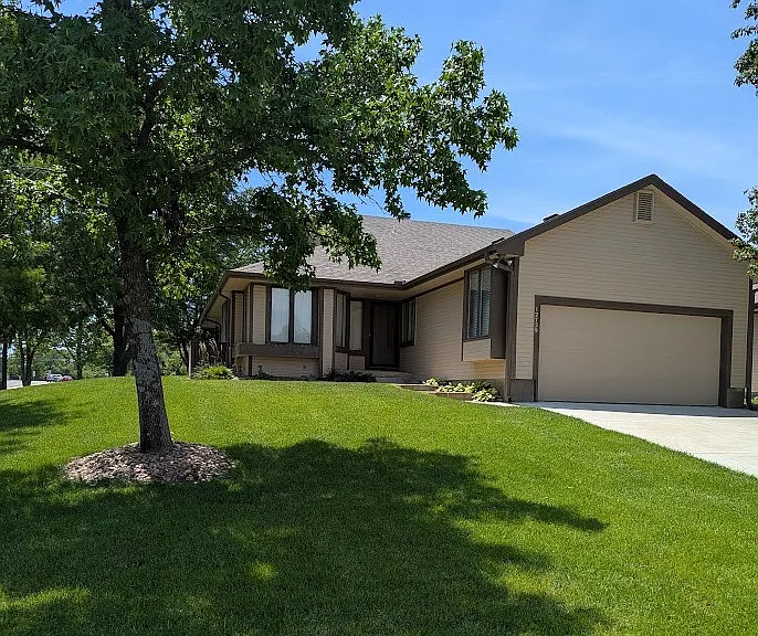 12729 E Birchwood Dr — Photo 2