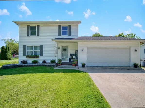 2421 Woodlawn Ln, Adrian, MI 49221