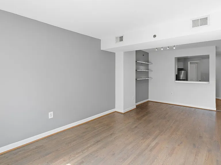601 Pennsylvania Ave NW #211 — Photo 3