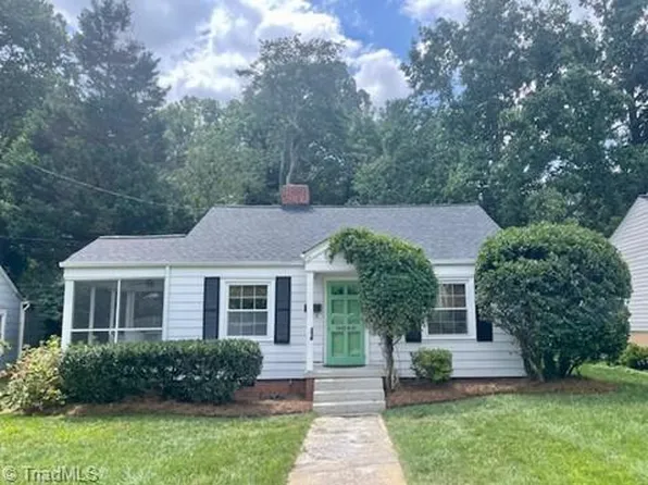 2809 Springwood Dr, Greensboro, NC 27403