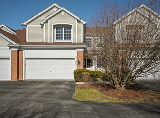 31504 Kline Cir, Warrenville, IL