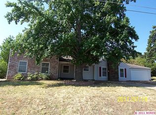 1806 E 20th St, Okmulgee, OK 74447
