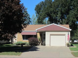 805 6th St, Brookings, SD 57006