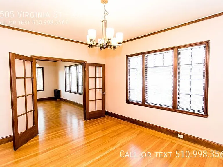 2505 Virginia St #6 — Photo 2