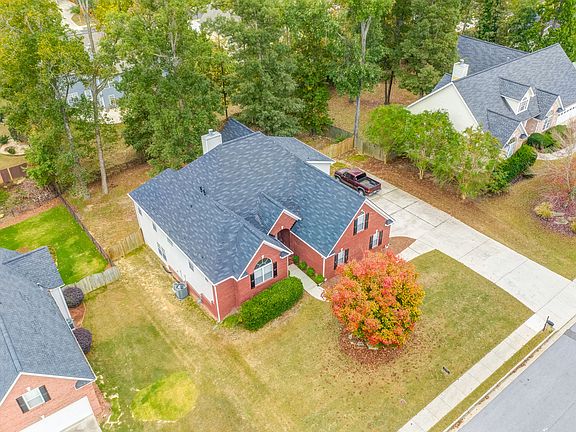 3rd image of 3810 Butler Springs Dr