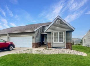 832 Pheasant Dr, Crown Point, IN 46307