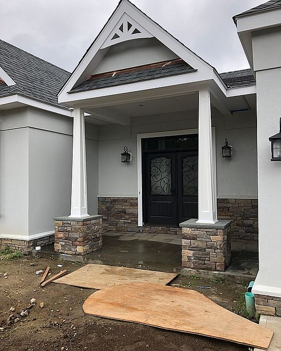 2nd image of 13 Lakeview Rd
