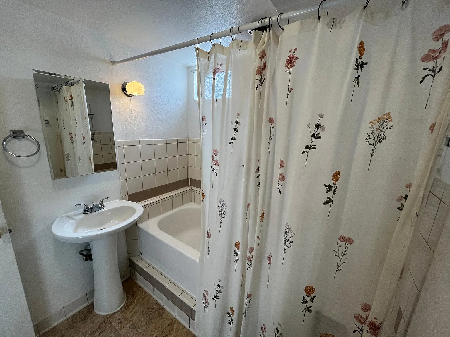 1 bed, 600 sqft, $950 — Photo 4