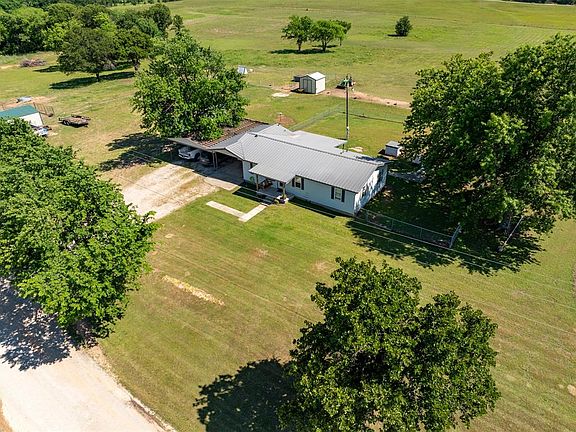 2nd image of 360013 E 1010th Rd