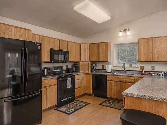 3rd image of 3391 Fox Den Dr
