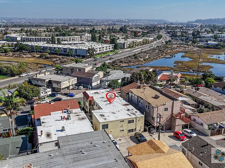 4345 Rialto St — Photo 22