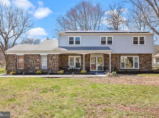 2 W Elizabeth Ln, Richboro, PA 18954